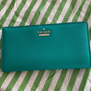 Kate Spade bifold wallet